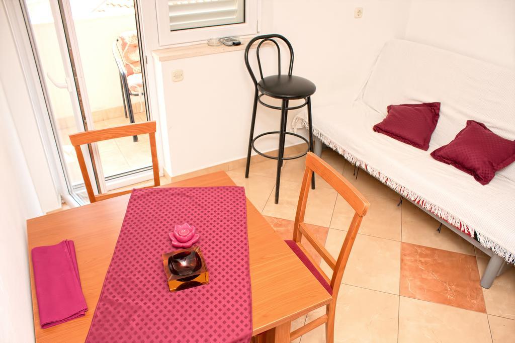 Apartments Dani Makarska Szoba fotó